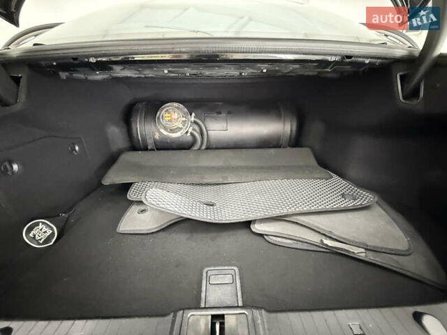 Мерседес Е-Клас 2005 у Трускавце на Automoto.ua Чорний Мерседес Е-Клас, об'ємом двигуна 3.5 л та пробігом 245 тис. км за 8999 $, фото 60 на Automoto.ua