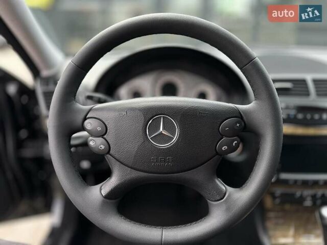 Черный Мерседес Е-Класс, объемом двигателя 3 л и пробегом 333 тыс. км за 10700 $, фото 26 на Automoto.ua