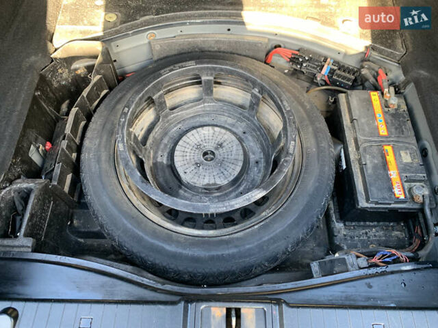 Мерседес Е-Класс 2006 в Ивано-Франковске на Automoto.ua Черный Мерседес Е-Класс, объемом двигателя 3 л и пробегом 326 тыс. км за 8200 $, фото 112 на Automoto.ua