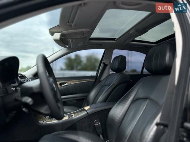 Черный Мерседес Е-Класс, объемом двигателя 3 л и пробегом 333 тыс. км за 10700 $, фото 31 на Automoto.ua