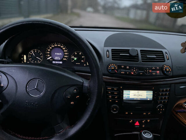 Черный Мерседес Е-Класс, объемом двигателя 2.1 л и пробегом 314 тыс. км за 8500 $, фото 19 на Automoto.ua