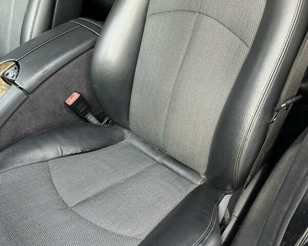 Черный Мерседес Е-Класс, объемом двигателя 3 л и пробегом 400 тыс. км за 8000 $, фото 17 на Automoto.ua