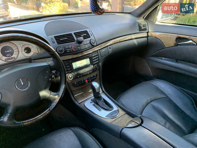 Мерседес Е-Класс 2006 в Ивано-Франковске на Automoto.ua Черный Мерседес Е-Класс, объемом двигателя 3 л и пробегом 326 тыс. км за 8200 $, фото 84 на Automoto.ua