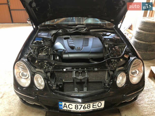 Чорний Мерседес Е-Клас, об'ємом двигуна 2.15 л та пробігом 370 тис. км за 10800 $, фото 4 на Automoto.ua