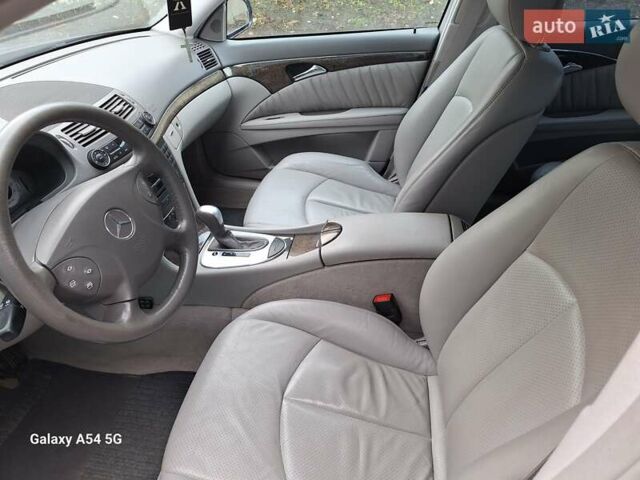 Чорний Мерседес Е-Клас, об'ємом двигуна 3 л та пробігом 165 тис. км за 9950 $, фото 9 на Automoto.ua