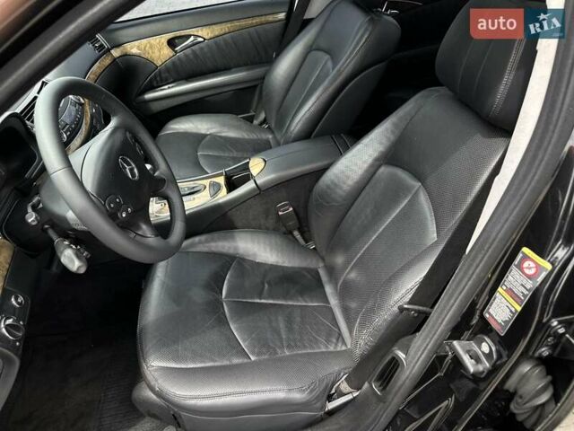 Черный Мерседес Е-Класс, объемом двигателя 3 л и пробегом 333 тыс. км за 10700 $, фото 25 на Automoto.ua