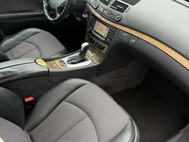 Черный Мерседес Е-Класс, объемом двигателя 0 л и пробегом 350 тыс. км за 4700 $, фото 9 на Automoto.ua