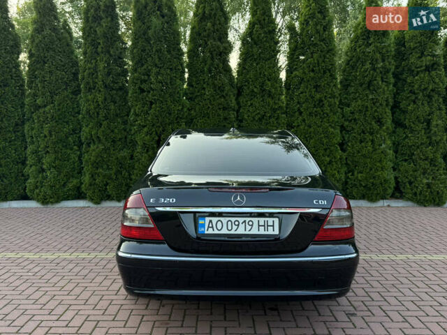 Черный Мерседес Е-Класс, объемом двигателя 3 л и пробегом 450 тыс. км за 8300 $, фото 21 на Automoto.ua