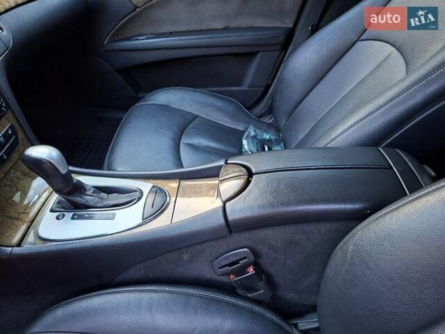 Черный Мерседес Е-Класс, объемом двигателя 3 л и пробегом 325 тыс. км за 8599 $, фото 49 на Automoto.ua