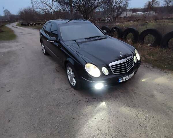 Черный Мерседес Е-Класс, объемом двигателя 3 л и пробегом 256 тыс. км за 9000 $, фото 8 на Automoto.ua