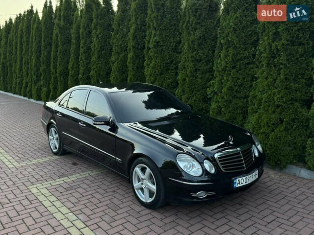 Черный Мерседес Е-Класс, объемом двигателя 3 л и пробегом 450 тыс. км за 8300 $, фото 16 на Automoto.ua