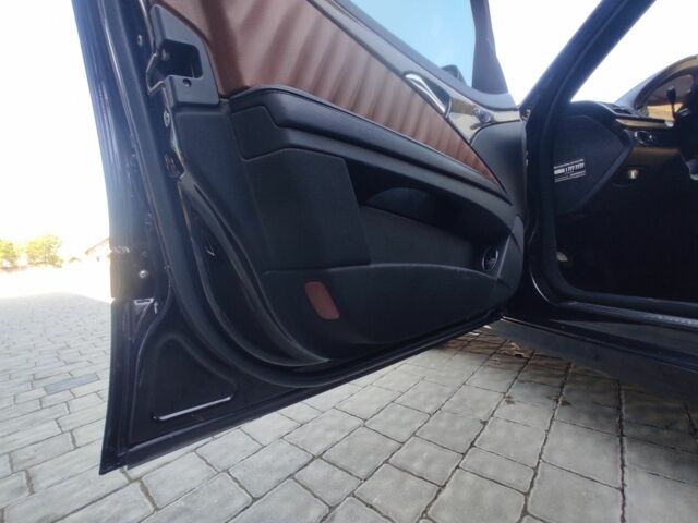 Чорний Мерседес Е-Клас, об'ємом двигуна 2.1 л та пробігом 332 тис. км за 8100 $, фото 1 на Automoto.ua