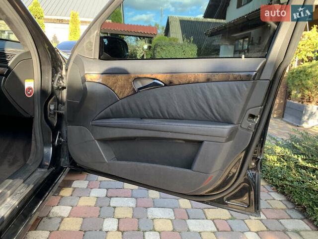 Мерседес Е-Класс 2006 в Ивано-Франковске на Automoto.ua Черный Мерседес Е-Класс, объемом двигателя 3 л и пробегом 326 тыс. км за 8200 $, фото 95 на Automoto.ua