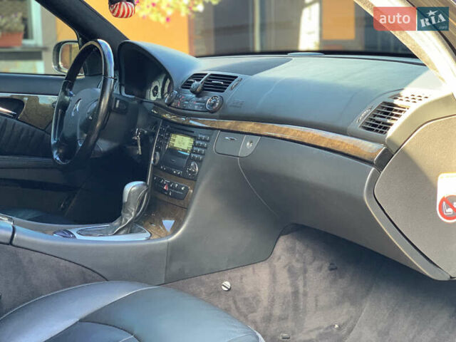 Мерседес Е-Класс 2006 в Ивано-Франковске на Automoto.ua Черный Мерседес Е-Класс, объемом двигателя 3 л и пробегом 326 тыс. км за 8200 $, фото 106 на Automoto.ua