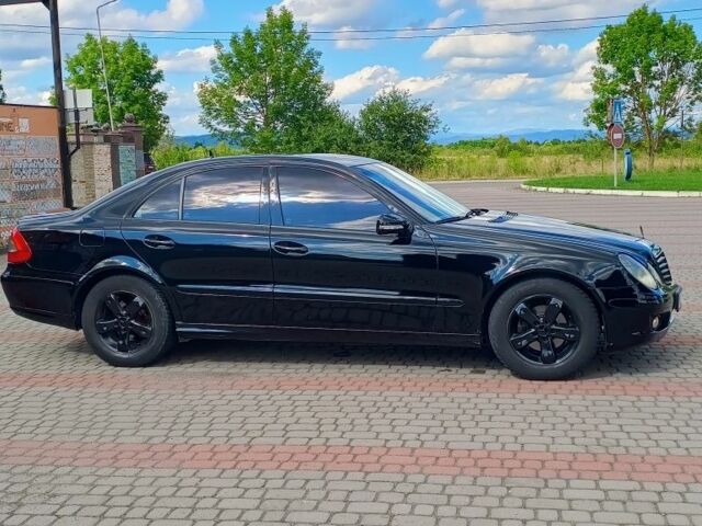 Черный Мерседес Е-Класс, объемом двигателя 1.8 л и пробегом 400 тыс. км за 6000 $, фото 8 на Automoto.ua