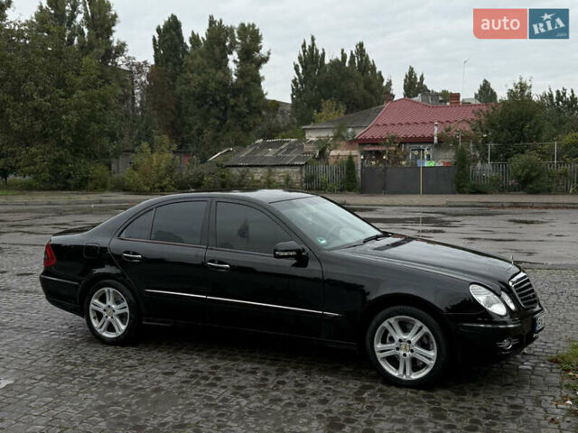 Черный Мерседес Е-Класс, объемом двигателя 2.99 л и пробегом 310 тыс. км за 7499 $, фото 4 на Automoto.ua