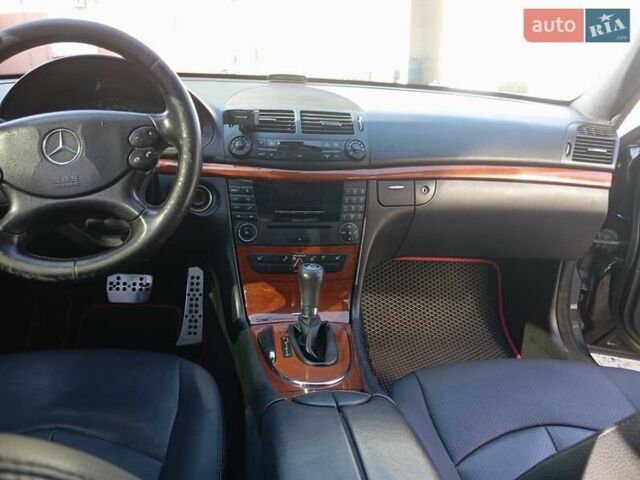 Черный Мерседес Е-Класс, объемом двигателя 2.15 л и пробегом 446 тыс. км за 8700 $, фото 6 на Automoto.ua