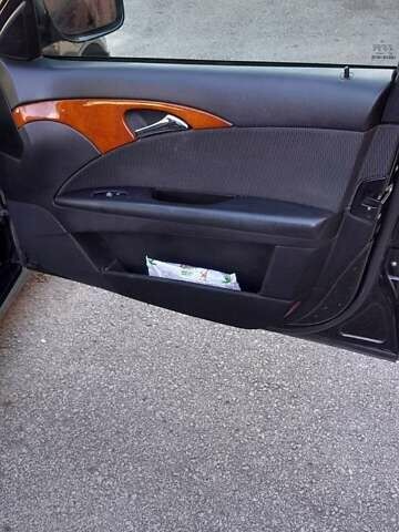 Черный Мерседес Е-Класс, объемом двигателя 2.2 л и пробегом 430 тыс. км за 3536 $, фото 5 на Automoto.ua