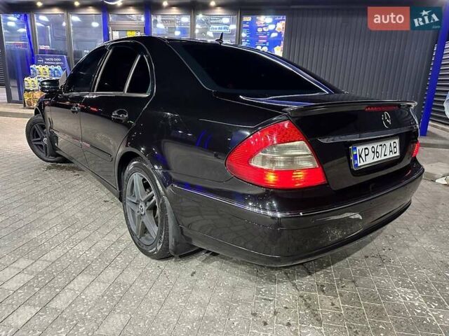 Чорний Мерседес Е-Клас, об'ємом двигуна 2.15 л та пробігом 435 тис. км за 9200 $, фото 3 на Automoto.ua