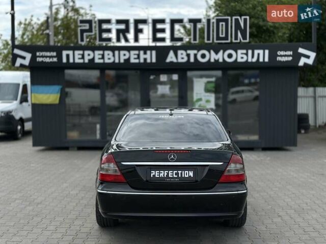 Черный Мерседес Е-Класс, объемом двигателя 3 л и пробегом 333 тыс. км за 10700 $, фото 11 на Automoto.ua