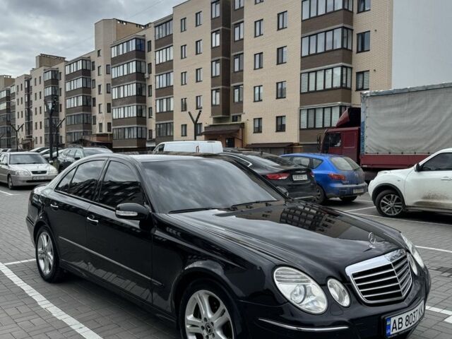 Черный Мерседес Е-Класс, объемом двигателя 3 л и пробегом 316 тыс. км за 8700 $, фото 2 на Automoto.ua