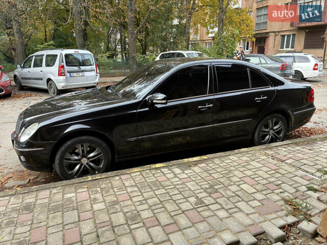 Черный Мерседес Е-Класс, объемом двигателя 2.99 л и пробегом 294 тыс. км за 9700 $, фото 8 на Automoto.ua