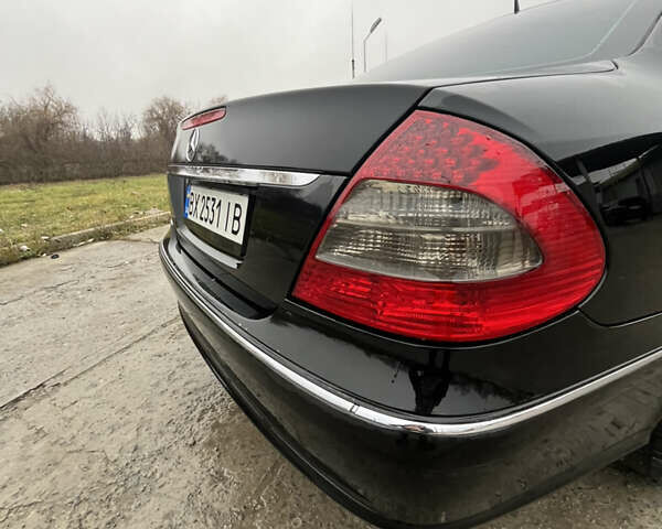 Чорний Мерседес Е-Клас, об'ємом двигуна 2.99 л та пробігом 250 тис. км за 7500 $, фото 16 на Automoto.ua