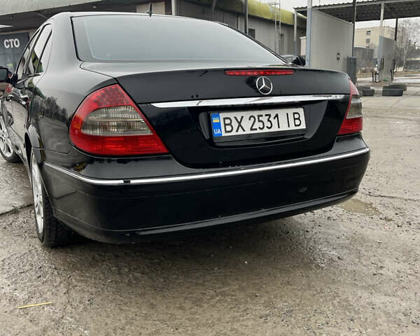 Чорний Мерседес Е-Клас, об'ємом двигуна 2.99 л та пробігом 250 тис. км за 7500 $, фото 6 на Automoto.ua