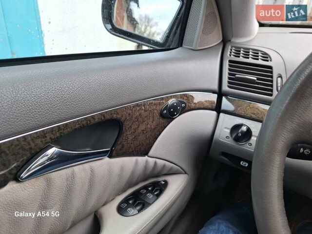 Чорний Мерседес Е-Клас, об'ємом двигуна 3 л та пробігом 165 тис. км за 9950 $, фото 16 на Automoto.ua
