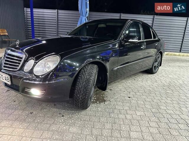 Чорний Мерседес Е-Клас, об'ємом двигуна 2.15 л та пробігом 435 тис. км за 9200 $, фото 1 на Automoto.ua