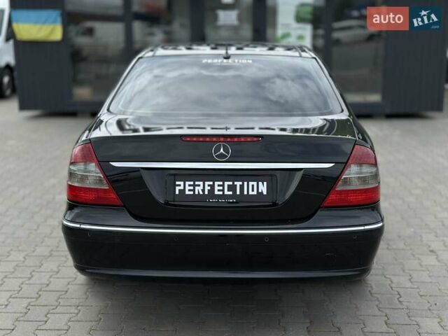 Черный Мерседес Е-Класс, объемом двигателя 3 л и пробегом 333 тыс. км за 10700 $, фото 13 на Automoto.ua