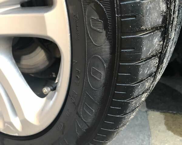 Черный Мерседес Е-Класс, объемом двигателя 1.8 л и пробегом 205 тыс. км за 9999 $, фото 33 на Automoto.ua