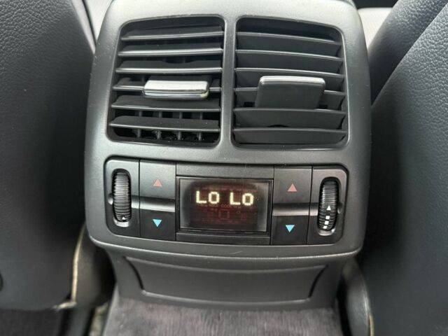 Черный Мерседес Е-Класс, объемом двигателя 0 л и пробегом 350 тыс. км за 4700 $, фото 15 на Automoto.ua