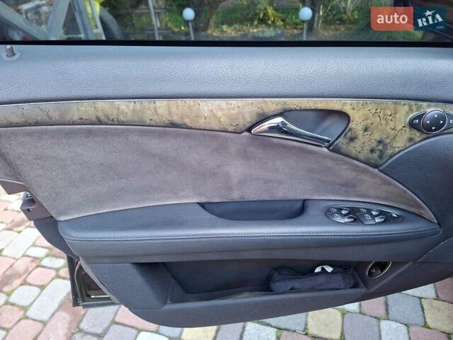 Черный Мерседес Е-Класс, объемом двигателя 3 л и пробегом 325 тыс. км за 8599 $, фото 46 на Automoto.ua