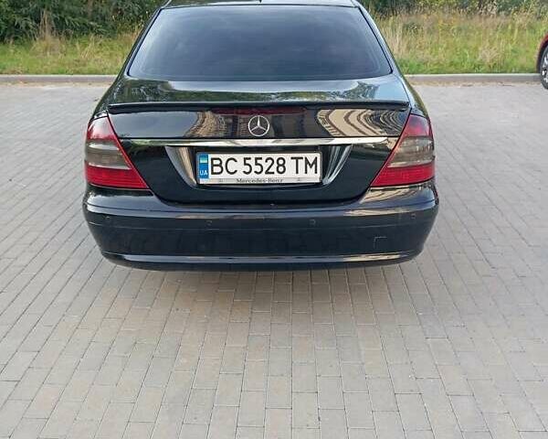 Черный Мерседес Е-Класс, объемом двигателя 2.15 л и пробегом 446 тыс. км за 8700 $, фото 3 на Automoto.ua