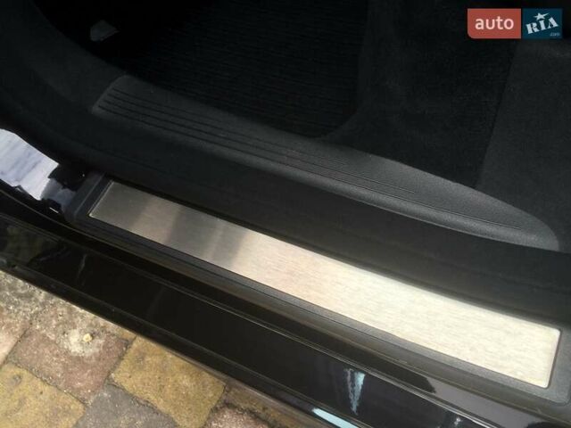 Черный Мерседес Е-Класс, объемом двигателя 1.8 л и пробегом 205 тыс. км за 9999 $, фото 4 на Automoto.ua