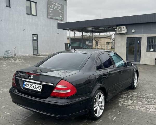 Черный Мерседес Е-Класс, объемом двигателя 1.8 л и пробегом 400 тыс. км за 6700 $, фото 5 на Automoto.ua