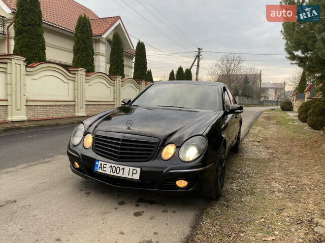Чорний Мерседес Е-Клас, об'ємом двигуна 3 л та пробігом 252 тис. км за 6200 $, фото 5 на Automoto.ua