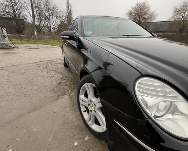 Чорний Мерседес Е-Клас, об'ємом двигуна 2.99 л та пробігом 250 тис. км за 7500 $, фото 18 на Automoto.ua
