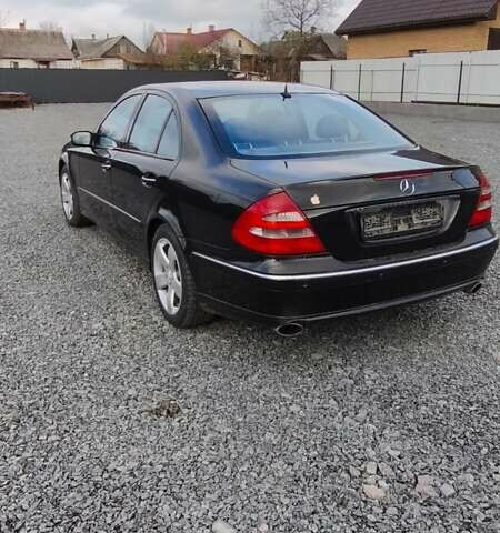 Чорний Мерседес Е-Клас, об'ємом двигуна 3 л та пробігом 400 тис. км за 4500 $, фото 5 на Automoto.ua