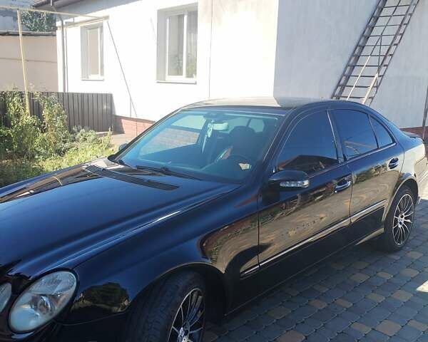Чорний Мерседес Е-Клас, об'ємом двигуна 3 л та пробігом 277 тис. км за 8900 $, фото 12 на Automoto.ua