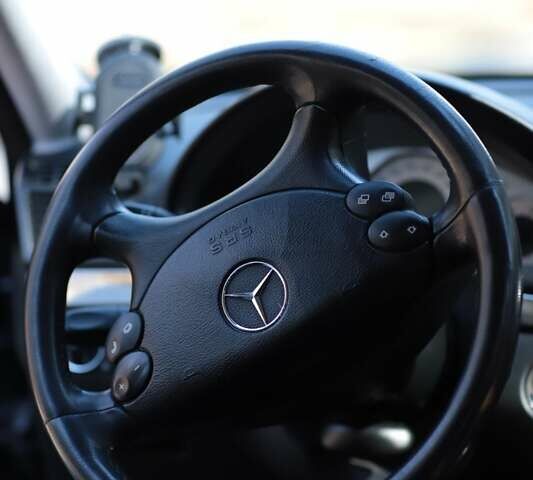 Черный Мерседес Е-Класс, объемом двигателя 2.9 л и пробегом 295 тыс. км за 9800 $, фото 1 на Automoto.ua