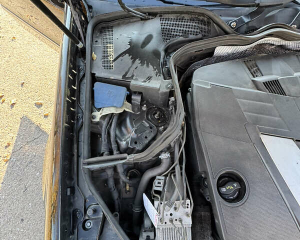 Мерседес Е-Класс 2006 в Чернигове на Automoto.ua Черный Мерседес Е-Класс, объемом двигателя 2.99 л и пробегом 355 тыс. км за 9299 $, фото 30 на Automoto.ua