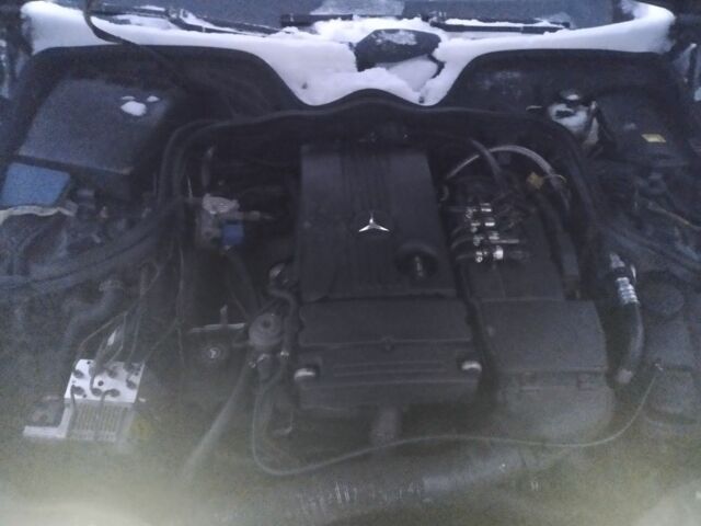 Чорний Мерседес Е-Клас, об'ємом двигуна 1.8 л та пробігом 200 тис. км за 7500 $, фото 9 на Automoto.ua