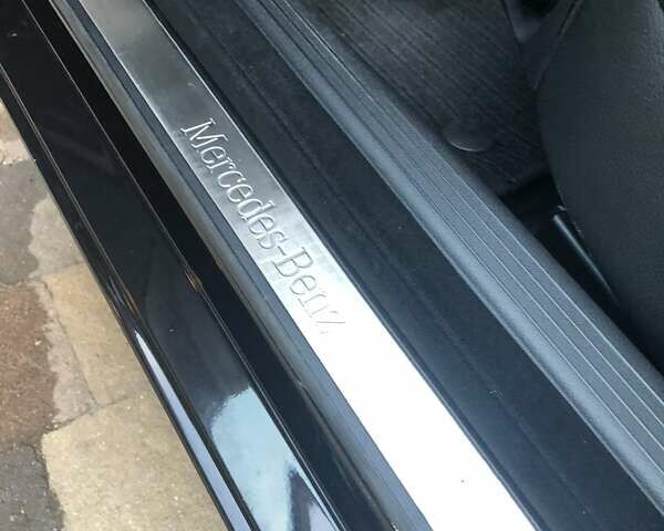 Черный Мерседес Е-Класс, объемом двигателя 1.8 л и пробегом 205 тыс. км за 9999 $, фото 26 на Automoto.ua