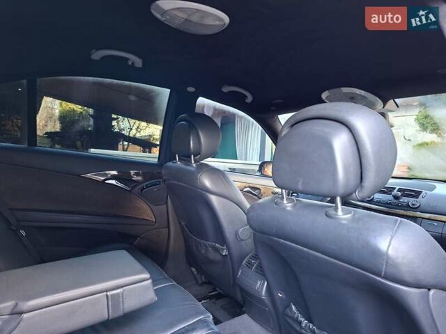 Черный Мерседес Е-Класс, объемом двигателя 3 л и пробегом 325 тыс. км за 8599 $, фото 57 на Automoto.ua