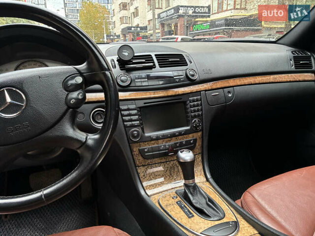 Черный Мерседес Е-Класс, объемом двигателя 2.99 л и пробегом 294 тыс. км за 9700 $, фото 15 на Automoto.ua