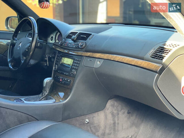 Мерседес Е-Класс 2006 в Ивано-Франковске на Automoto.ua Черный Мерседес Е-Класс, объемом двигателя 3 л и пробегом 326 тыс. км за 8200 $, фото 99 на Automoto.ua