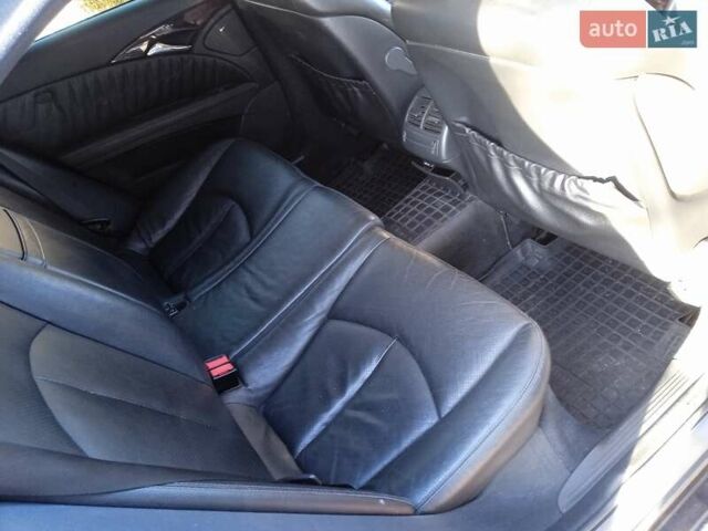 Чорний Мерседес Е-Клас, об'ємом двигуна 2.15 л та пробігом 286 тис. км за 7200 $, фото 14 на Automoto.ua