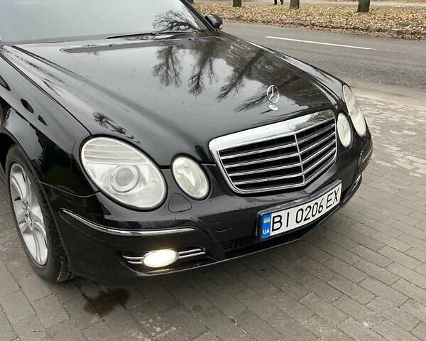 Черный Мерседес Е-Класс, объемом двигателя 3 л и пробегом 256 тыс. км за 9000 $, фото 5 на Automoto.ua